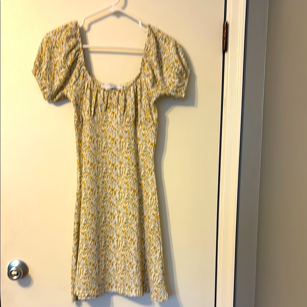 Primark NWOT Yellow Floral Puff Sleeve Dress, Size XS